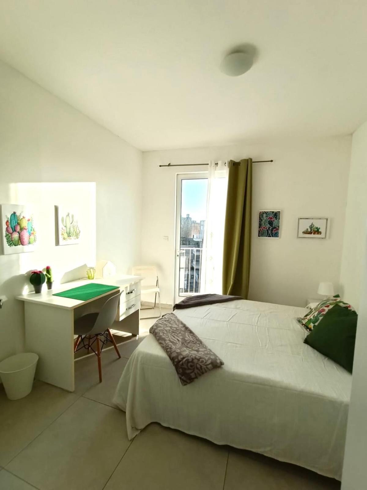 Sliema, Villa Savoia Luxury Apartment For 5 Guests Gzira Exterior photo